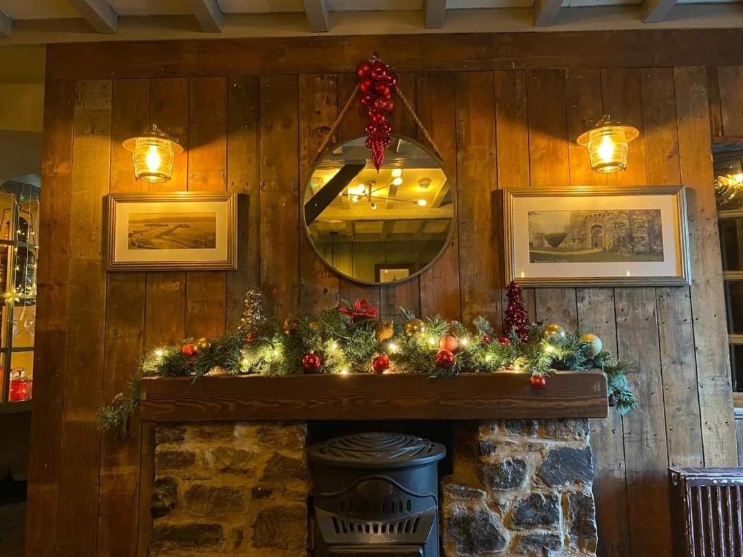 The Liverpool Arms Hotel Beaumaris Ngoại thất bức ảnh